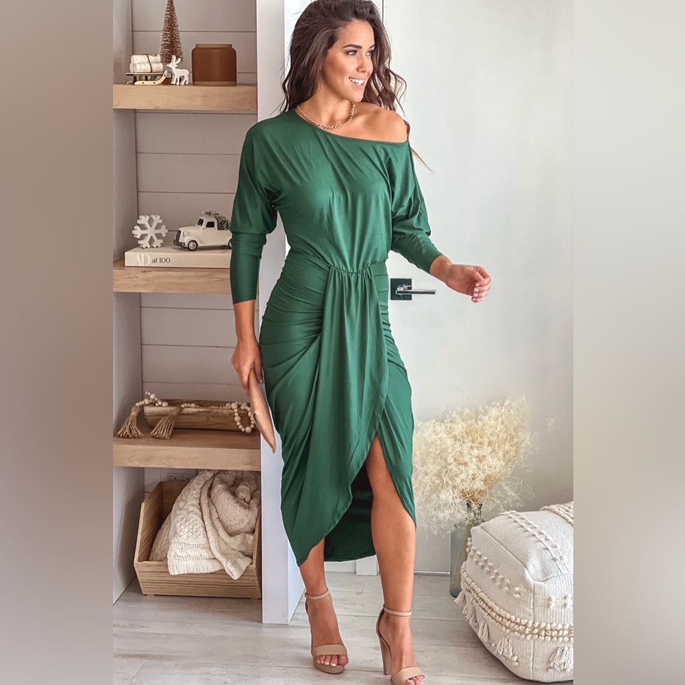 Hunter Green Elegant Green Off-Shoulder Runched Dress